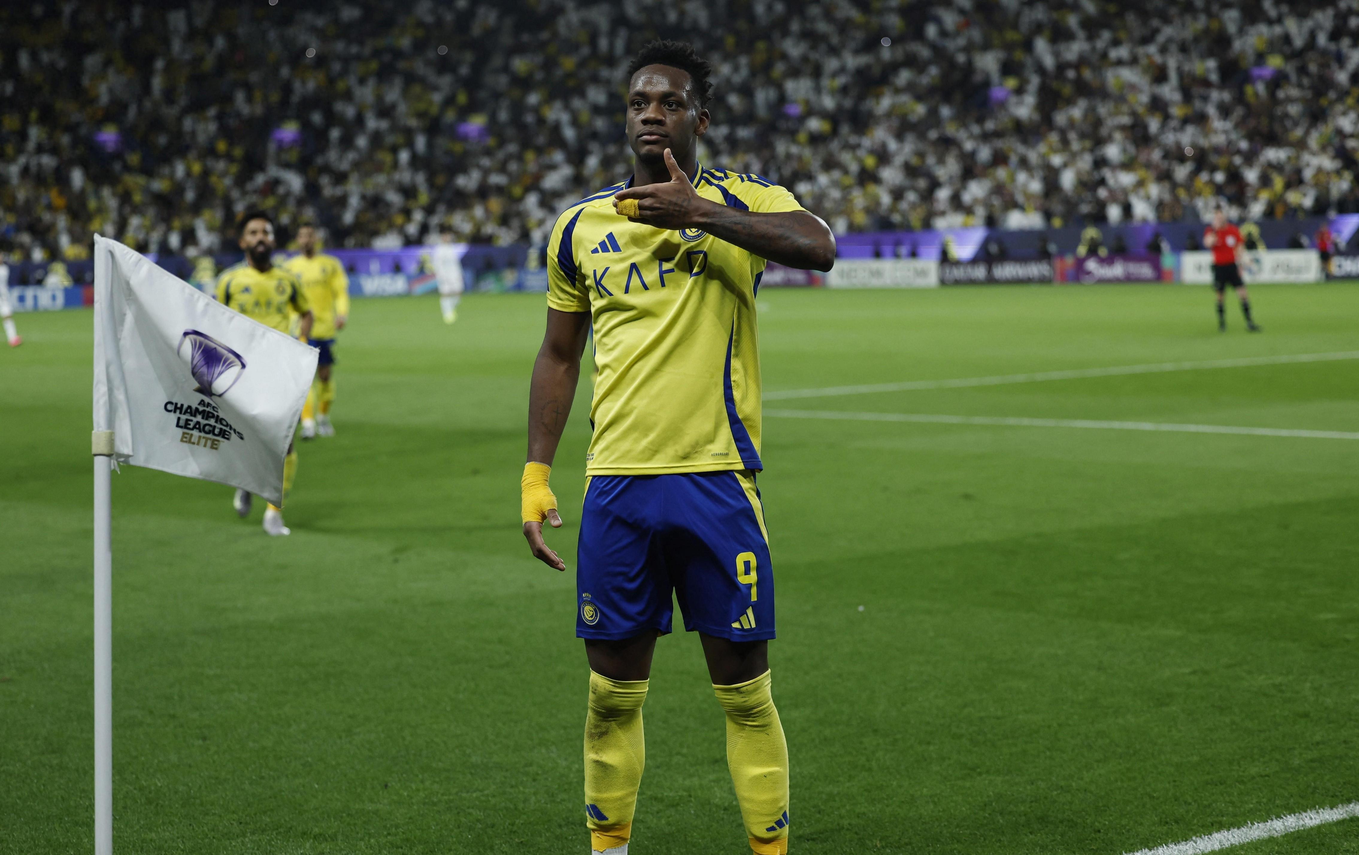 包含76人队惨败后更衣室爆发冲突，主帅回应，只是内容来源应用建设.的词条